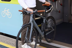 Mit Fahrrad in der Westbahn