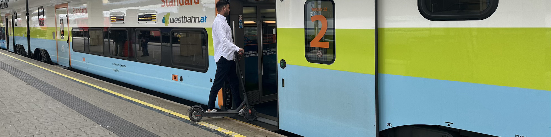 E-Roller im Zug